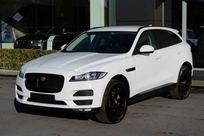 Jaguar F-Pace 2.0 D 180 CV AWD aut. Pure del 2018 usata a Cuneo