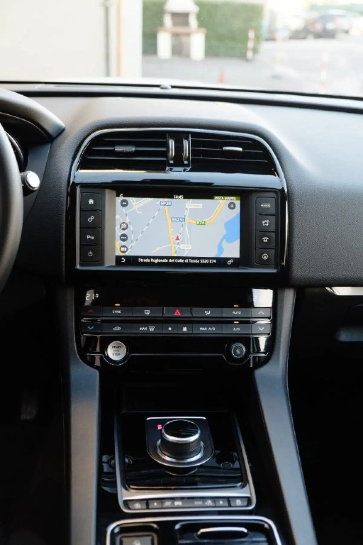 Jaguar F-Pace usata a Cuneo (11)