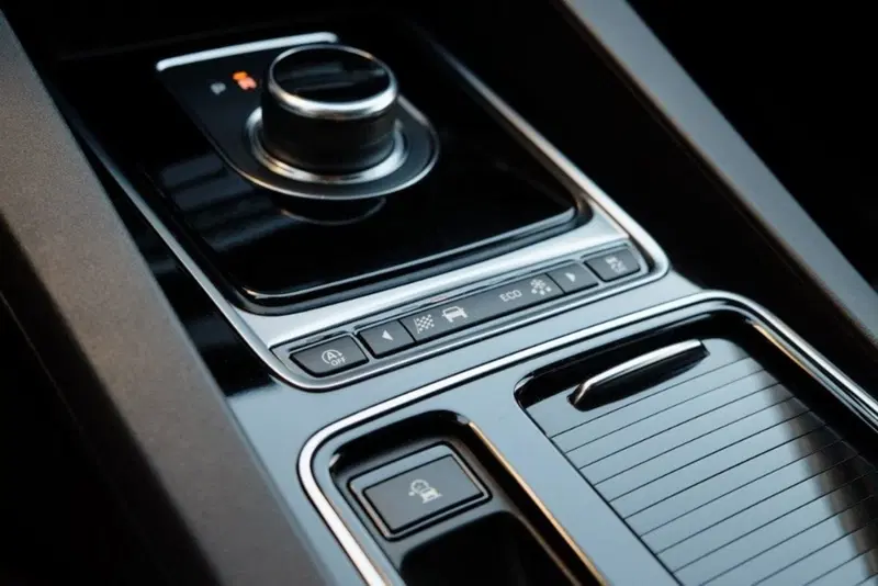 Jaguar F-Pace usata a Cuneo (12)