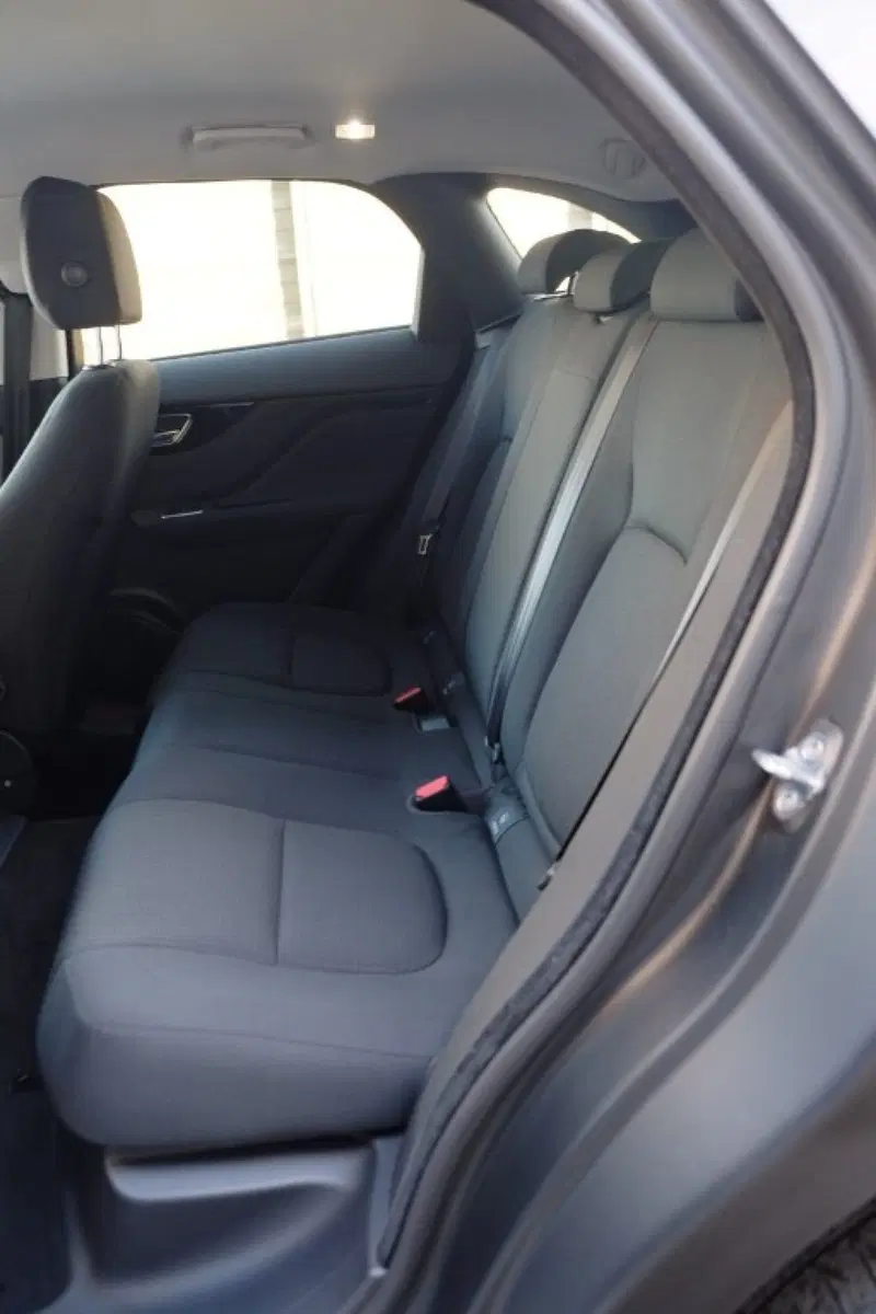 Jaguar F-Pace usata a Cuneo (19)