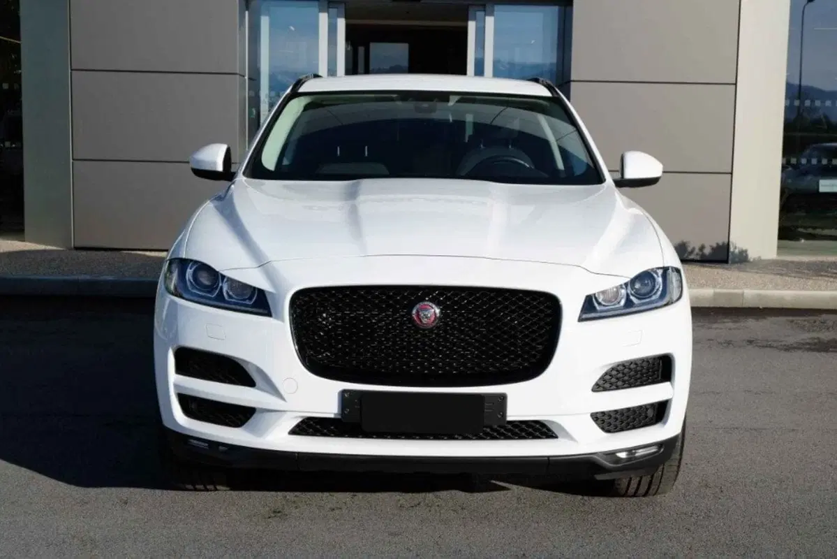 Jaguar F-Pace usata a Cuneo (2)
