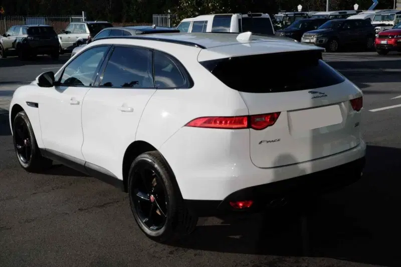 Jaguar F-Pace usata a Cuneo (6)
