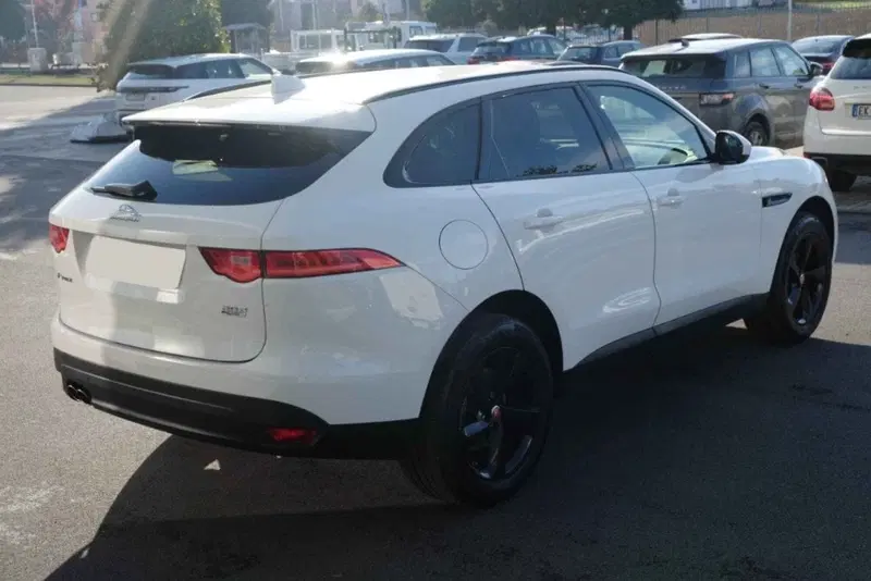 Jaguar F-Pace usata a Cuneo (8)