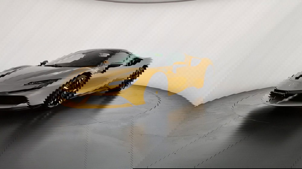 Ferrari SF90 Coupé usata a Perugia