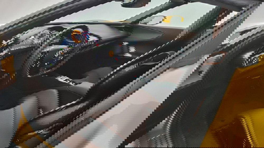 Ferrari SF90 Coupé usata a Perugia (12)