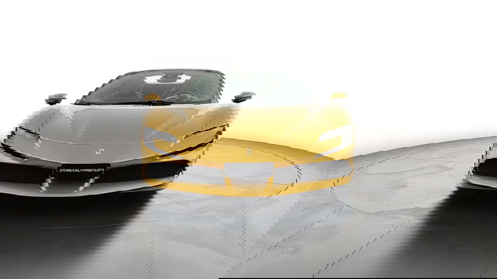 Ferrari SF90 Coupé usata a Perugia (2)