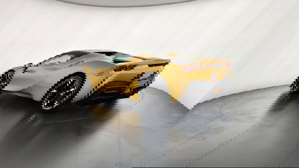 Ferrari SF90 Coupé usata a Perugia (7)