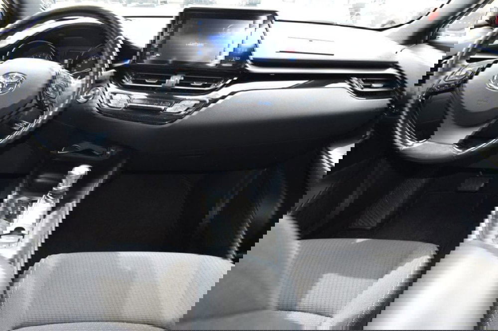 Toyota Toyota C-HR usata a Cuneo (10)
