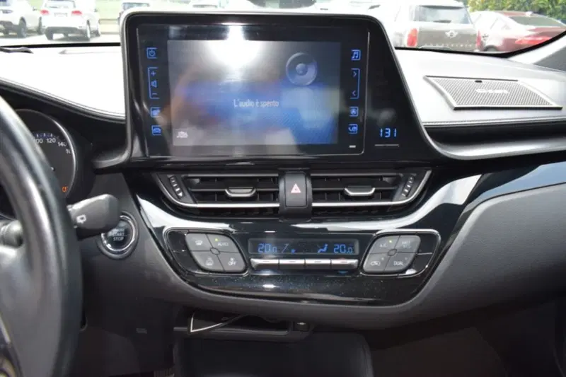 Toyota Toyota C-HR usata a Cuneo (13)