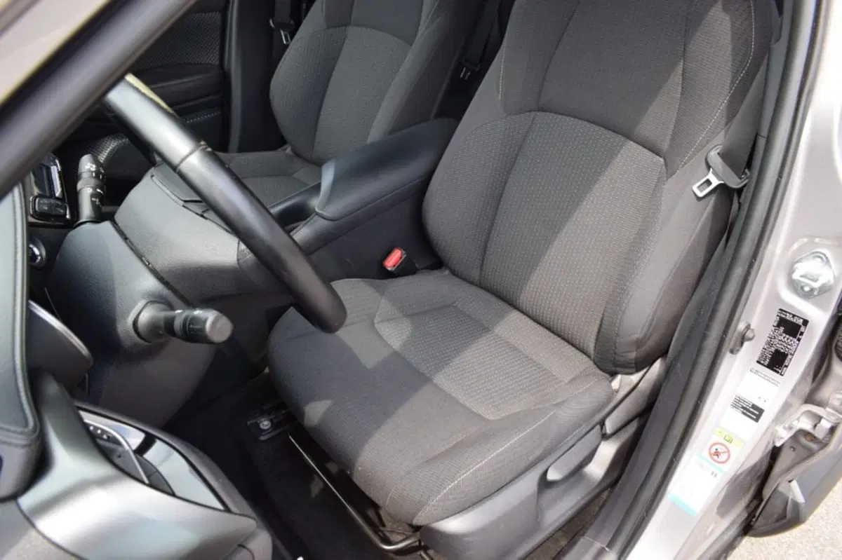 Toyota Toyota C-HR usata a Cuneo (17)