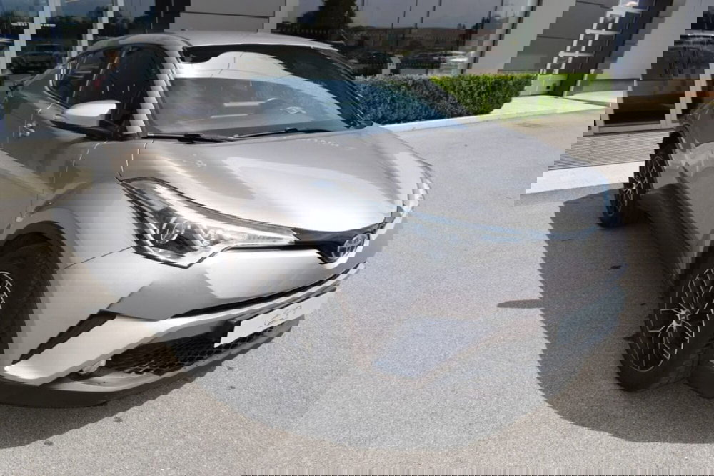 Toyota Toyota C-HR usata a Cuneo (4)