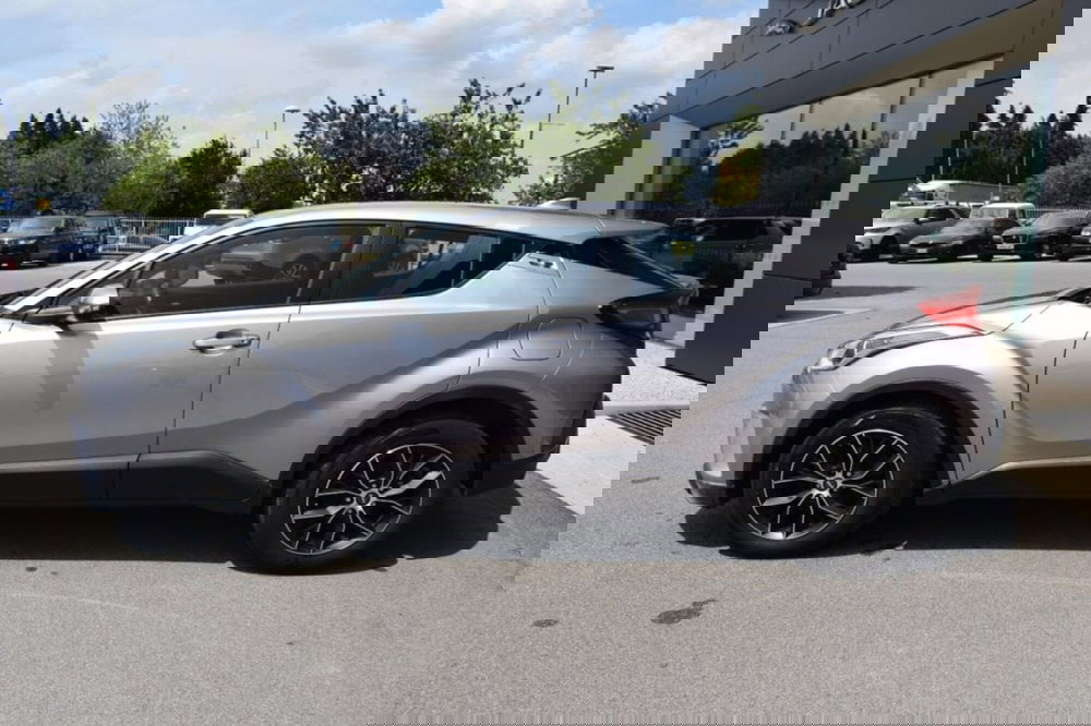 Toyota Toyota C-HR usata a Cuneo (5)