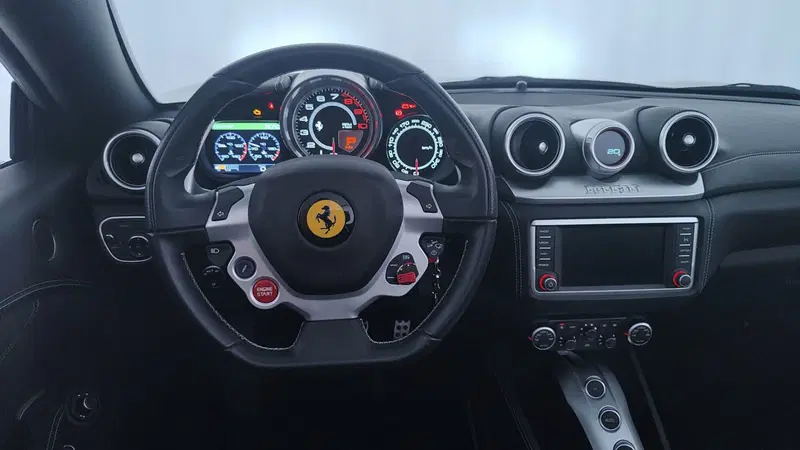 Ferrari California Spider usata a Perugia (15)