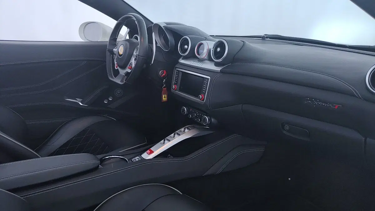 Ferrari California Spider usata a Perugia (16)