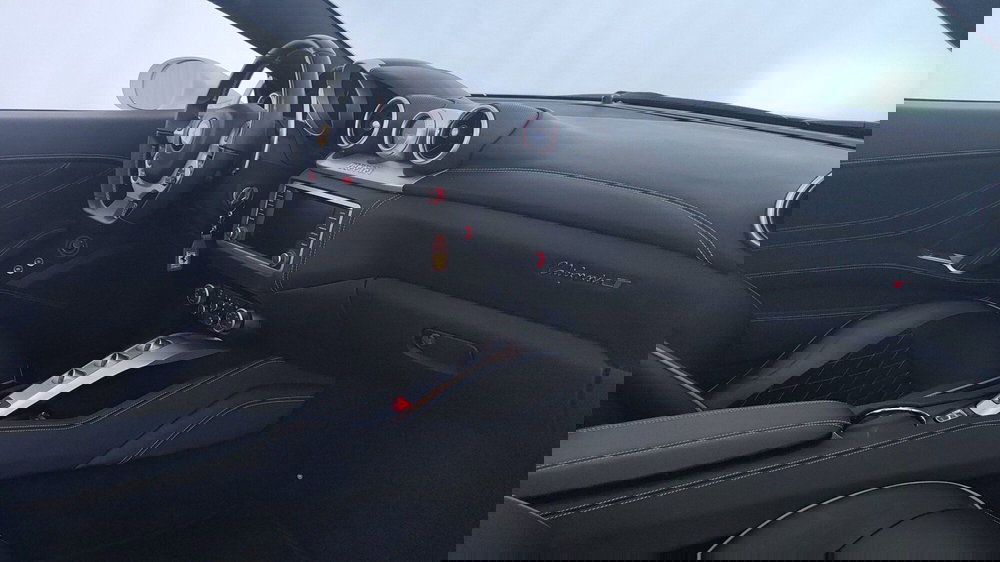 Ferrari California Spider usata a Perugia (16)