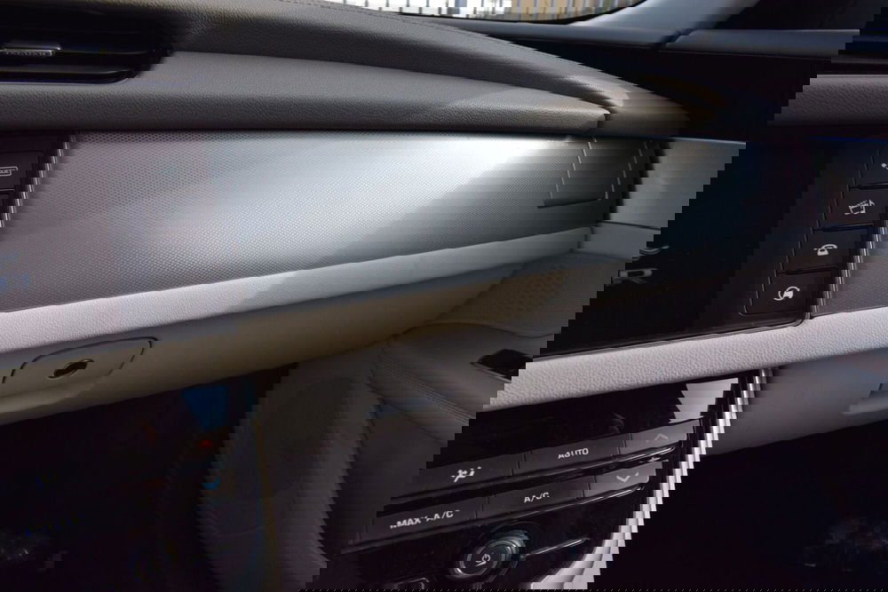 Jaguar XF usata a Cuneo (10)