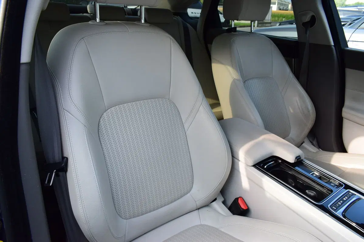 Jaguar XF usata a Cuneo (15)