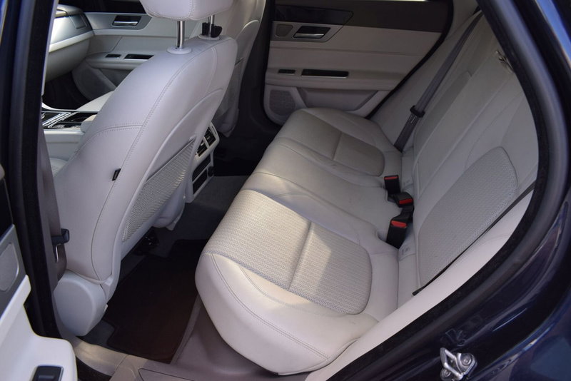 Jaguar XF usata a Cuneo (17)