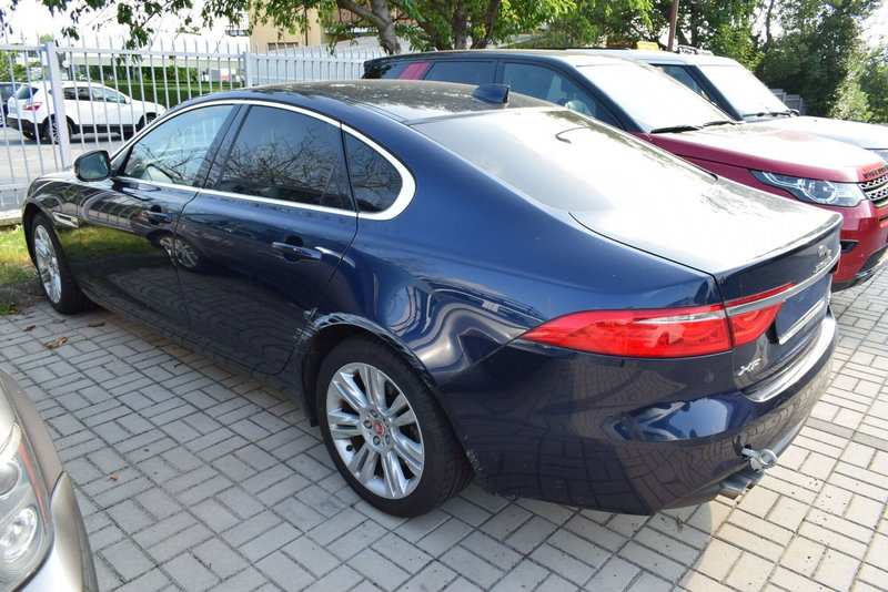 Jaguar XF usata a Cuneo (3)