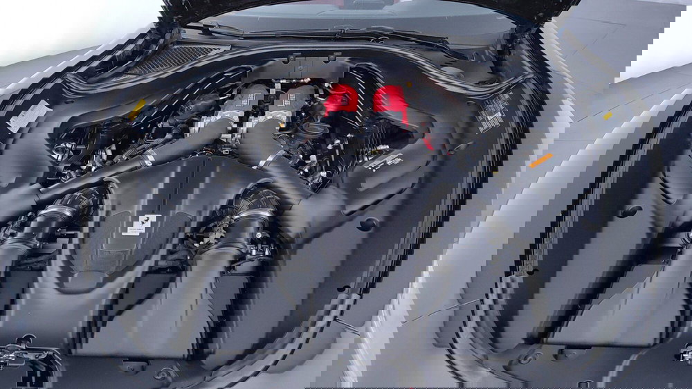 Ferrari Roma Spider usata a Perugia (11)