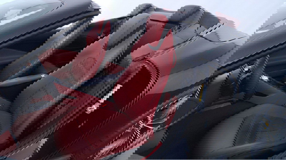 Ferrari Roma Spider usata a Perugia (14)