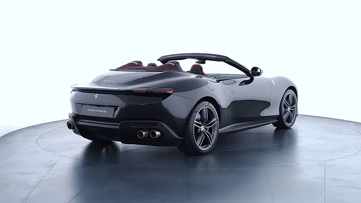 Ferrari Roma Spider usata a Perugia (5)