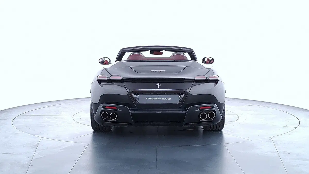 Ferrari Roma Spider usata a Perugia (6)