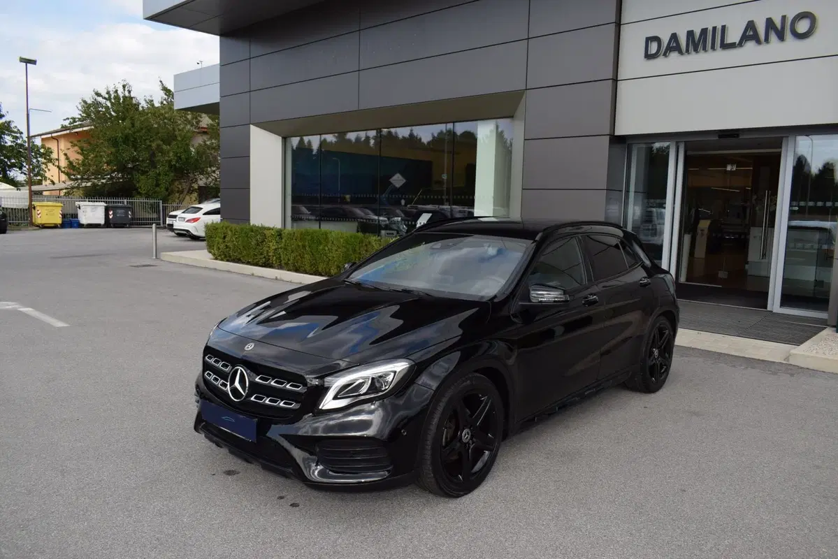 Mercedes-Benz GLA SUV usata a Cuneo