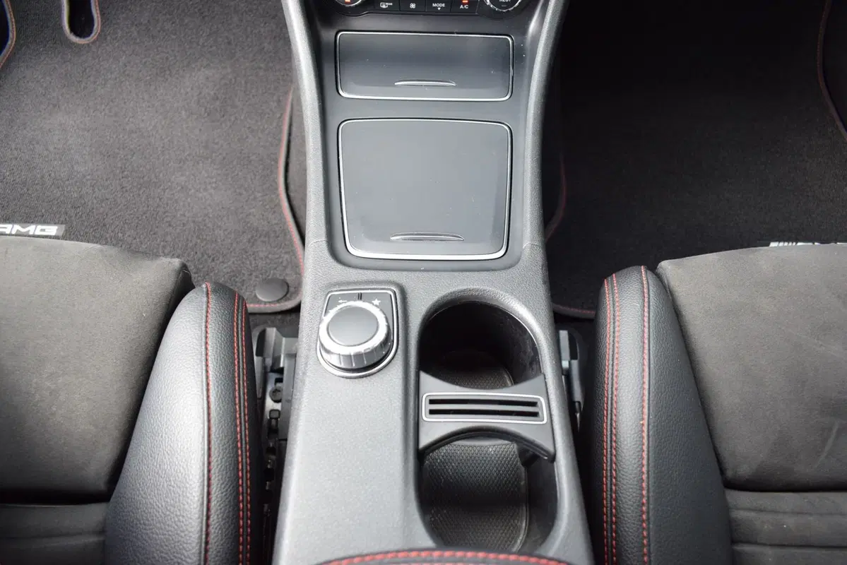 Mercedes-Benz GLA SUV usata a Cuneo (13)