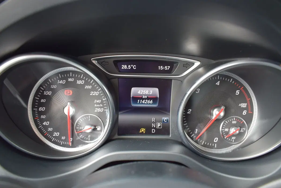 Mercedes-Benz GLA SUV usata a Cuneo (14)