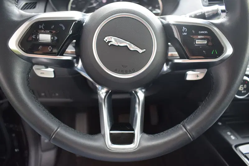 Jaguar E-Pace usata a Cuneo (10)