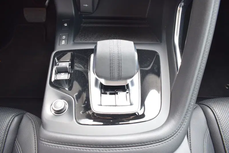 Jaguar E-Pace usata a Cuneo (12)