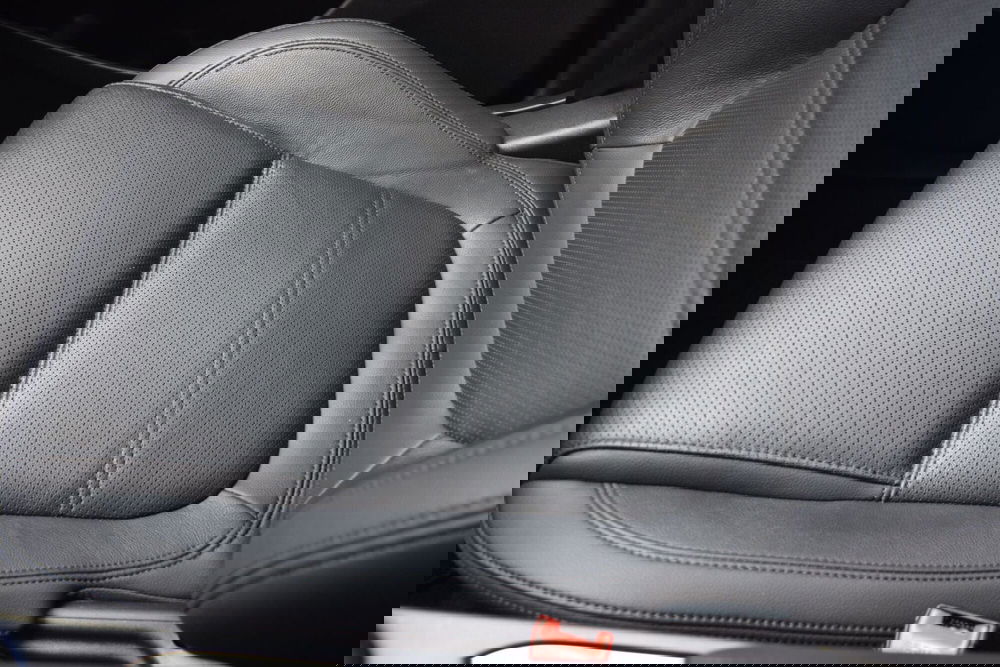 Jaguar E-Pace usata a Cuneo (16)