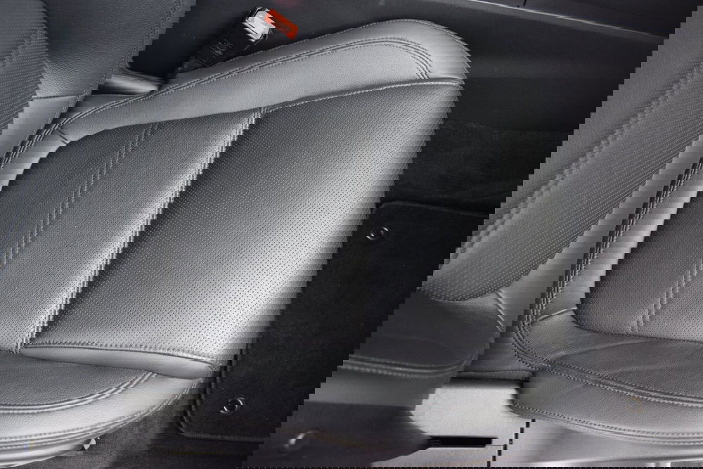 Jaguar E-Pace usata a Cuneo (17)