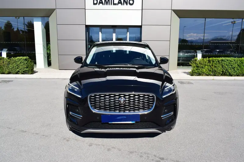 Jaguar E-Pace usata a Cuneo (2)