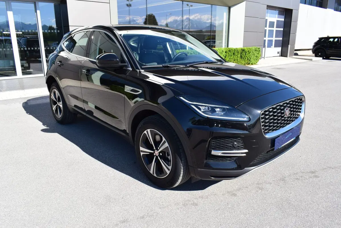 Jaguar E-Pace usata a Cuneo (3)