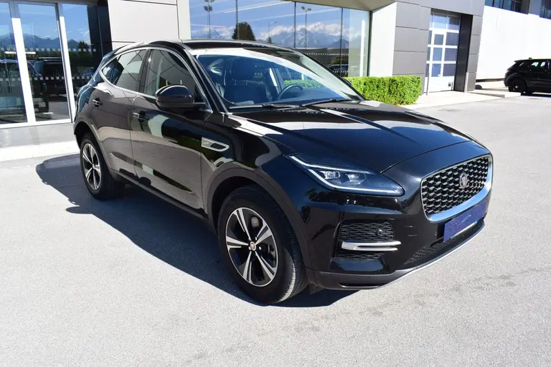 Jaguar E-Pace usata a Cuneo (3)