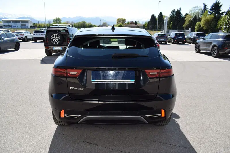 Jaguar E-Pace usata a Cuneo (7)