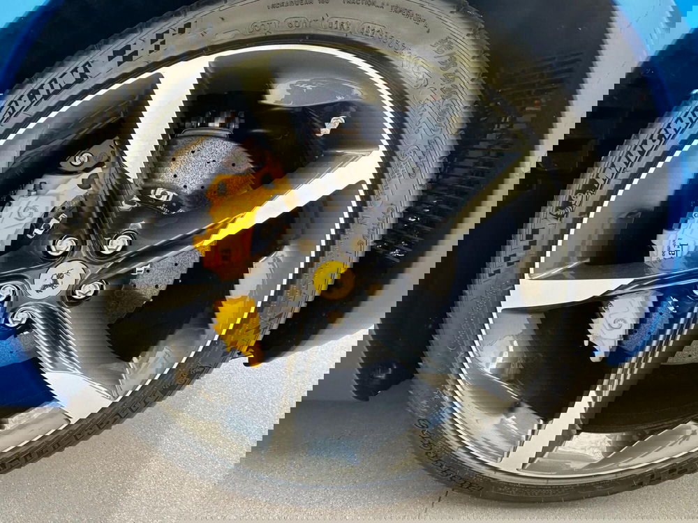 Ferrari SF90 Coupé usata a Perugia (10)