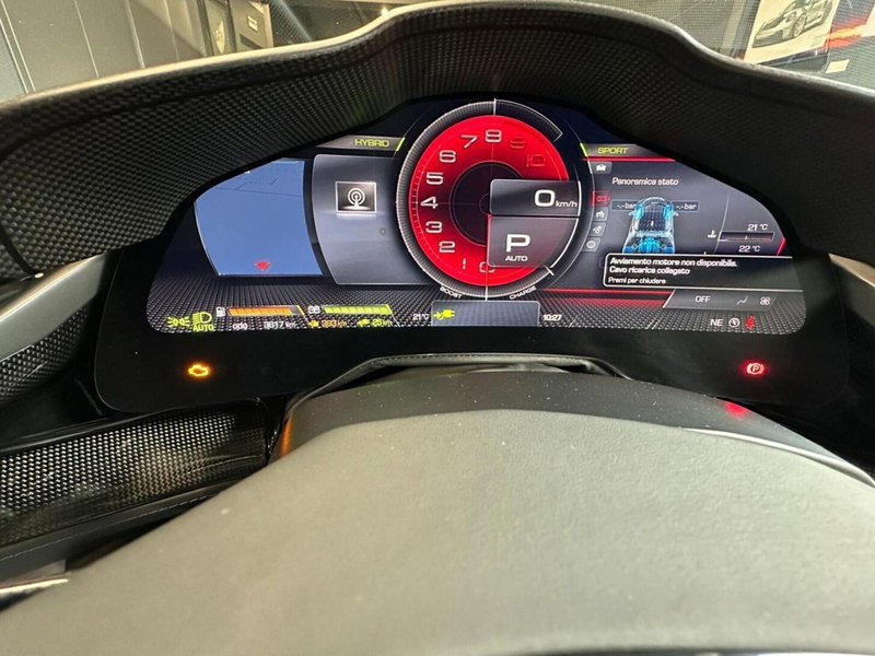 Ferrari SF90 Coupé usata a Perugia (13)