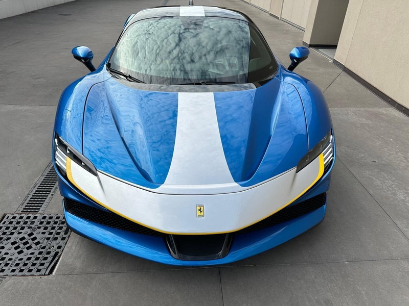 Ferrari SF90 Coupé usata a Perugia (2)