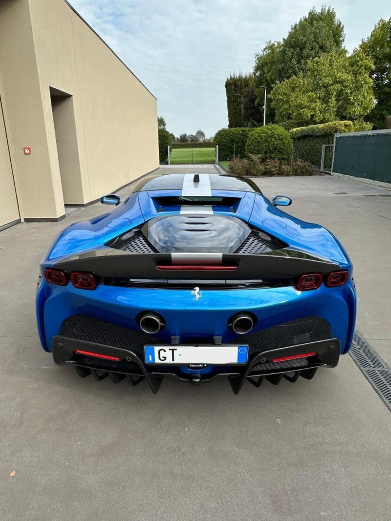 Ferrari SF90 Coupé usata a Perugia (5)