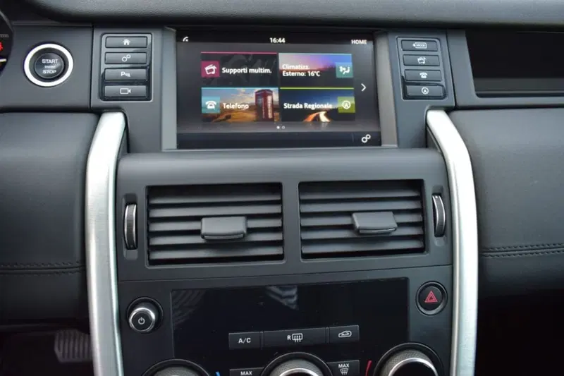 Land Rover Discovery Sport usata a Cuneo (18)