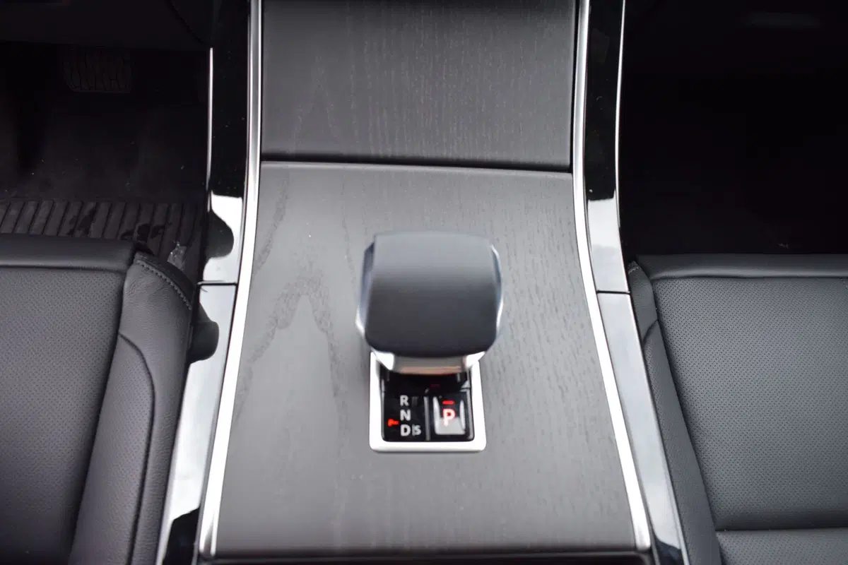 Land Rover Range Rover Velar usata a Cuneo (12)