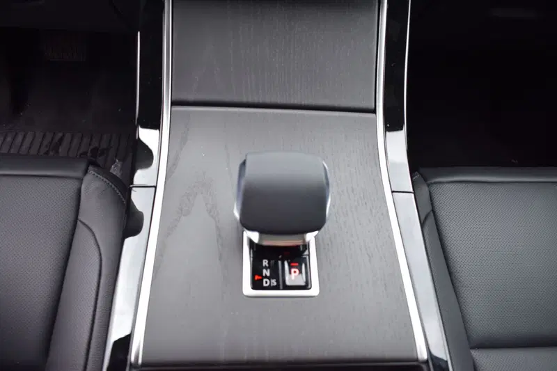 Land Rover Range Rover Velar usata a Cuneo (12)