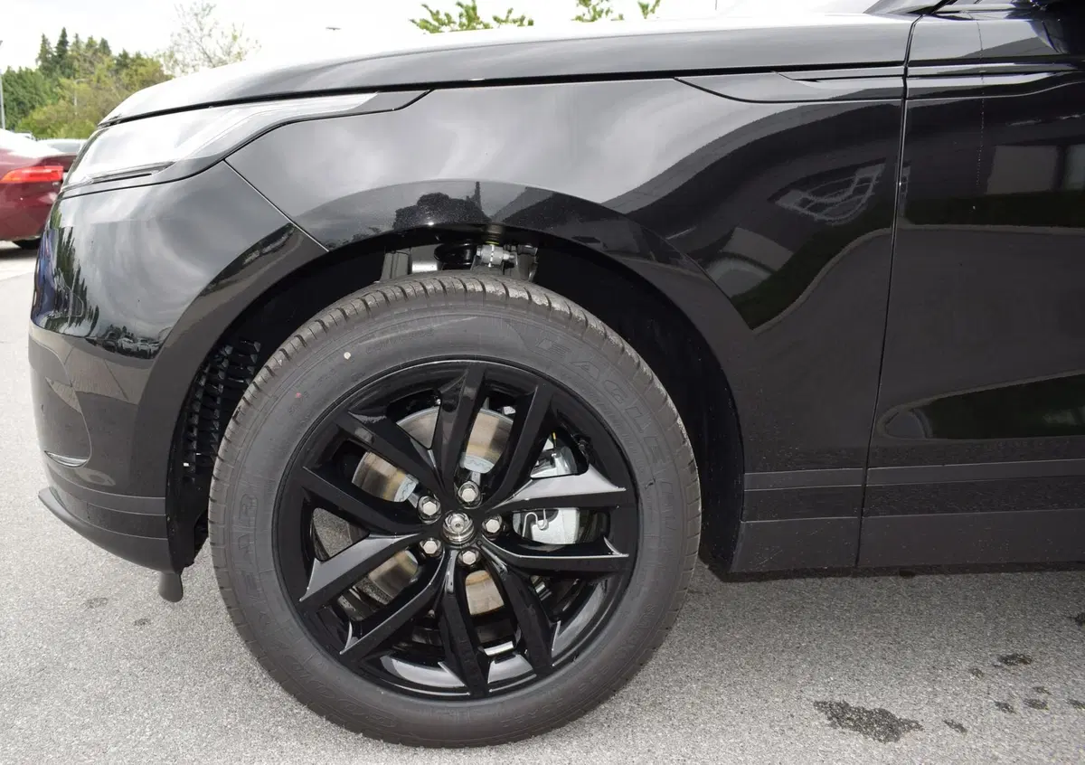 Land Rover Range Rover Velar usata a Cuneo (14)
