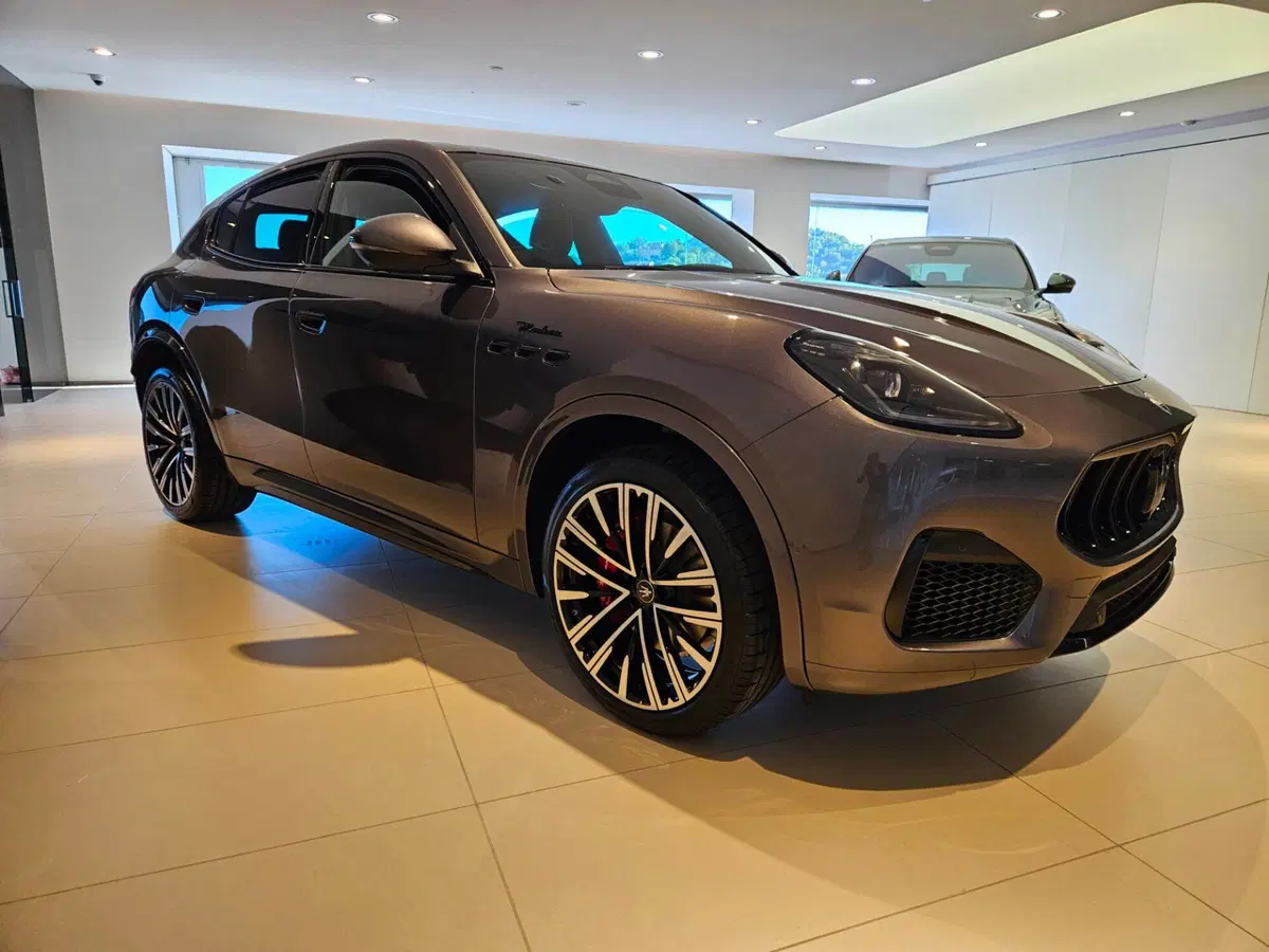 Maserati Grecale nuova a Perugia