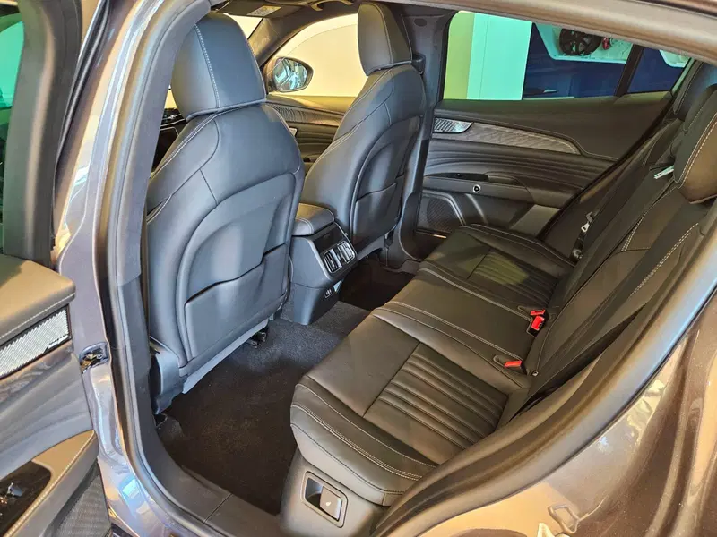 Maserati Grecale nuova a Perugia (4)