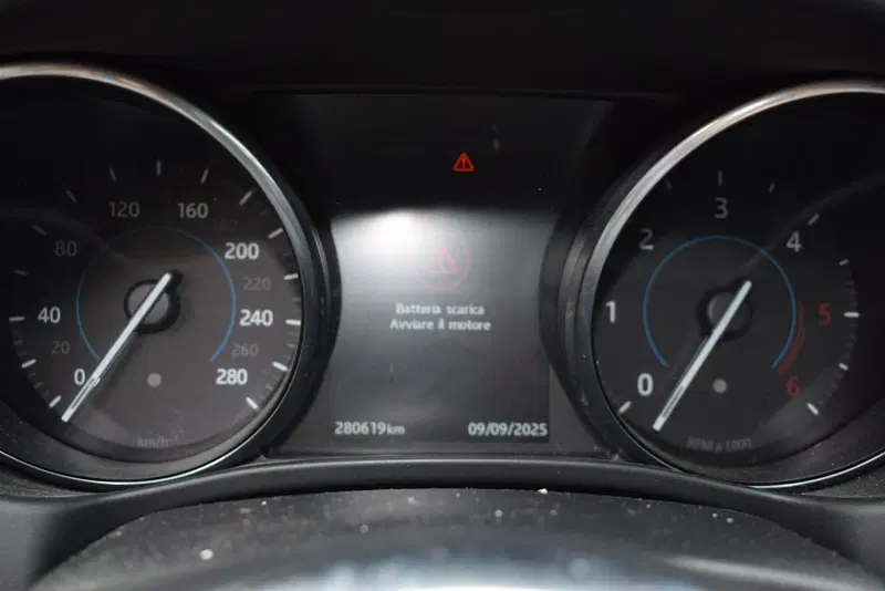Jaguar XE usata a Cuneo (10)