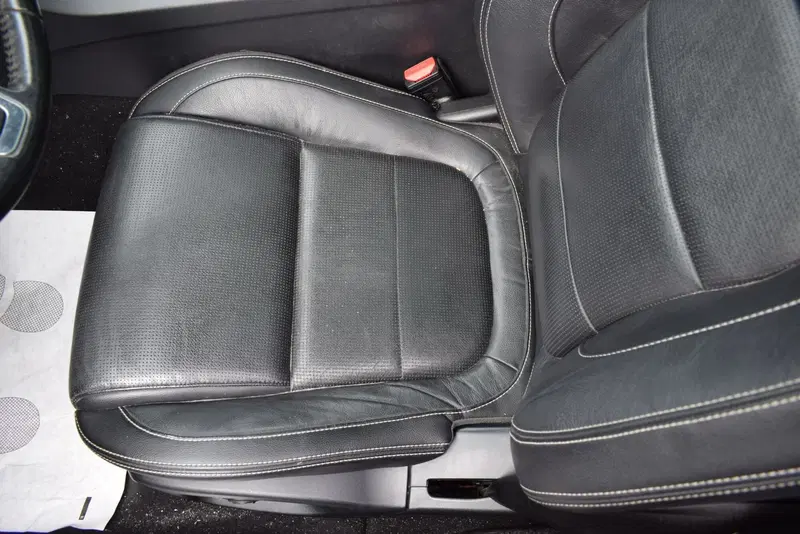 Jaguar XE usata a Cuneo (17)